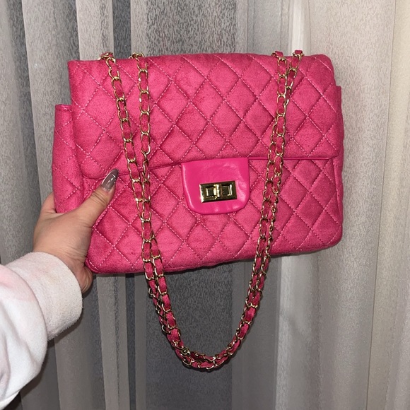 Quilted Pink Bag with Gold Hardware - Picture 4 of 8